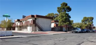 Photo #3: 2469771 Listing