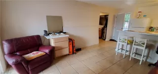 Photo #4: 2469771 Listing