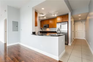 Photo #6: 2469816 Listing 