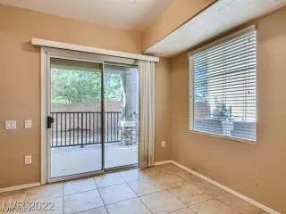 Photo #4: 2469817 Listing 