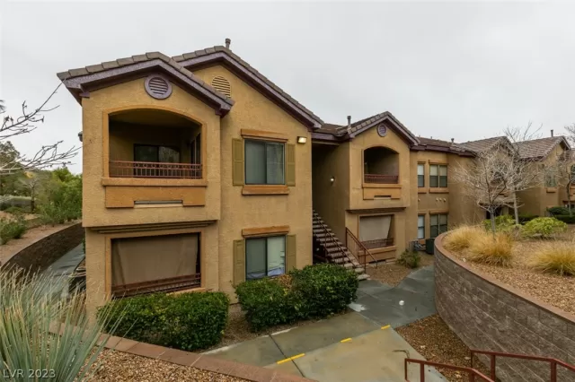 MLS: 2469823 Condo For Sale