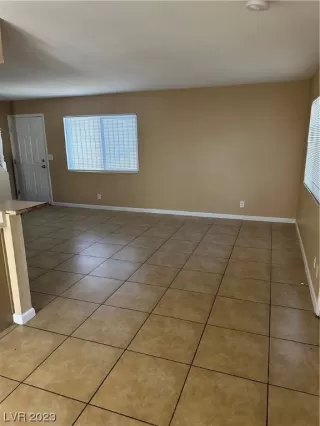 Photo #4: 2469826 Listing 