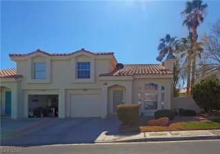 Photo #2: 2469830 Listing 