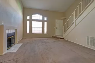 Photo #3: 2469830 Listing 