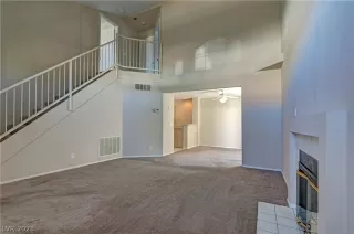 Photo #4: 2469830 Listing 