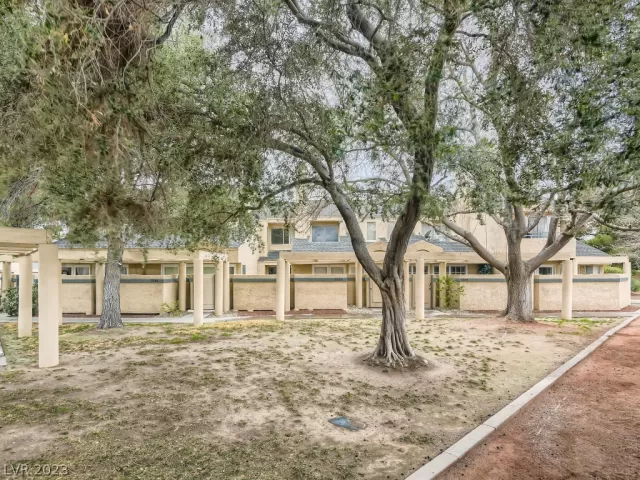 MLS: 2469832 Condo For Sale