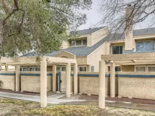 Photo #1: 2469832 Listing