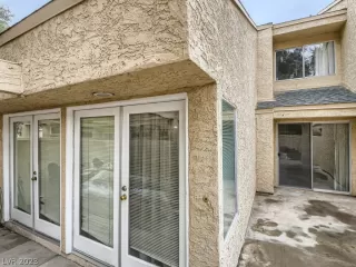 Photo #2: 2469832 Listing