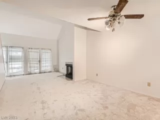 Photo #5: 2469832 Listing