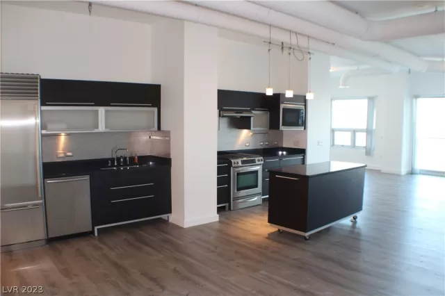 MLS: 2469848 Condo For Sale