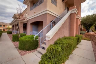 Photo #2: 2469850 Listing 