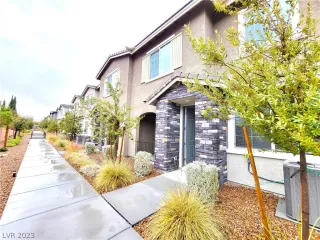 Photo #2: 2469872 Listing 