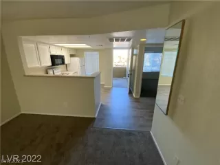 Photo #2: 2469950 Listing 