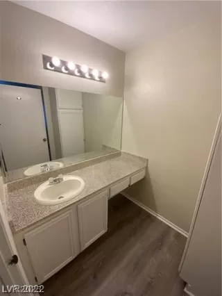 Photo #6: 2469950 Listing 