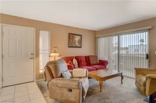 Photo #2: 2469962 Listing