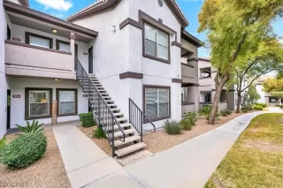 Photo #1: 2469969 Listing