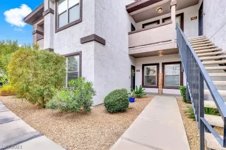 Photo #2: 2469969 Listing