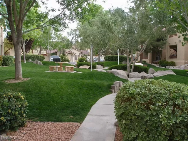 MLS: 2469991 Condo For Sale