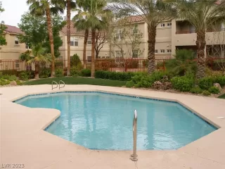 Photo #4: 2469991 Listing 