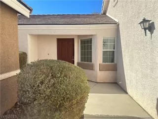 Photo #1: 2469993 Listing 