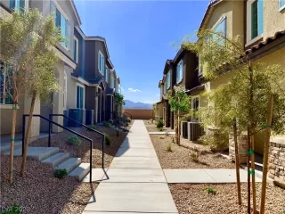 Photo #1: 2470000 Listing 