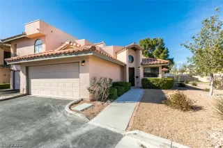 Photo #1: 2470013 Listing 