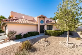 Photo #2: 2470013 Listing 