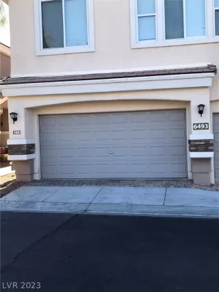 Photo #2: 2470026 Listing 