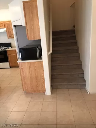 Photo #6: 2470026 Listing 