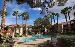 Photo #3: 2470038 Listing