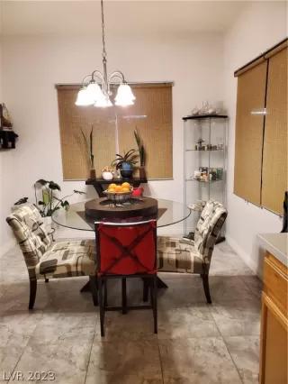 Photo #2: 2470042 Listing 