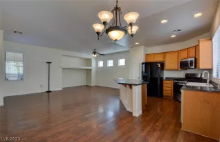 Photo #2: 2470047 Listing 