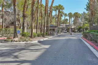 Photo #1: 2470062 Listing