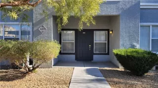 Photo #1: 2470067 Listing