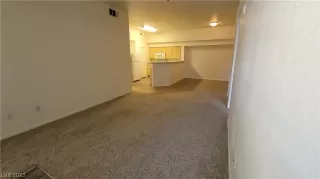 Photo #6: 2470067 Listing