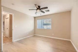 Photo #6: 2470068 Listing 