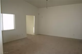 Photo #6: 2470128 Listing 