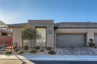 Photo #1: 2470160 Listing 