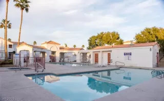 Photo #1: 2470162 Listing 