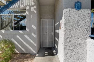 Photo #1: 2470167 Listing 