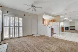 Photo #5: 2470167 Listing 