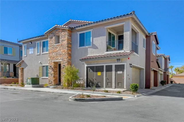 MLS: 2470216 Condo For Sale