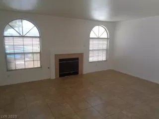 Photo #2: 2470232 Listing 