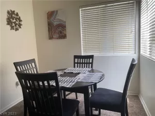Photo #5: 2470239 Listing 