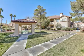 Photo #2: 2470242 Listing