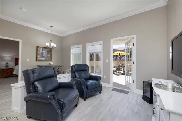 MLS: 2470251 Condo For Sale