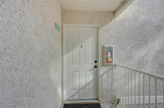 Photo #3: 2470275 Listing 