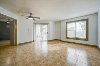 Photo #4: 2470275 Listing 