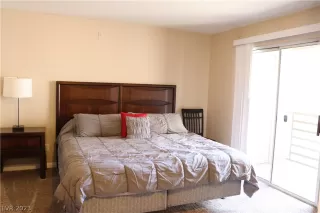 Photo #6: 2470294 Listing 