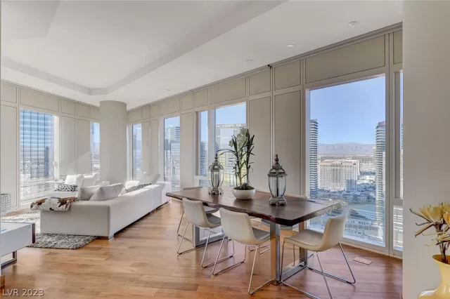 MLS: 2470299 Condo For Sale